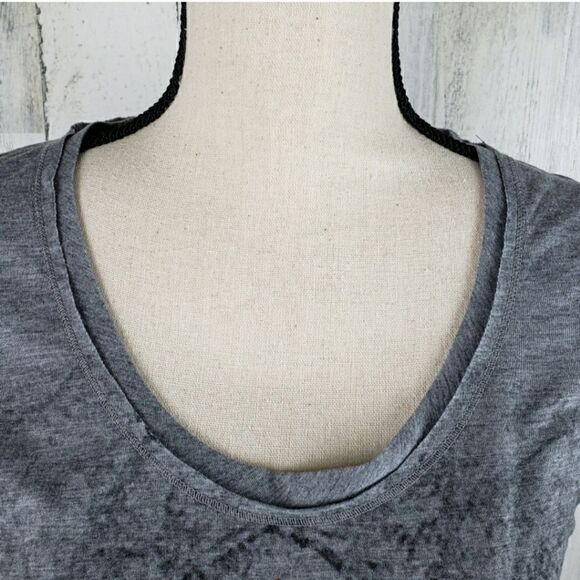Lole Graphic Tee Size Small - Picture 2 of 8